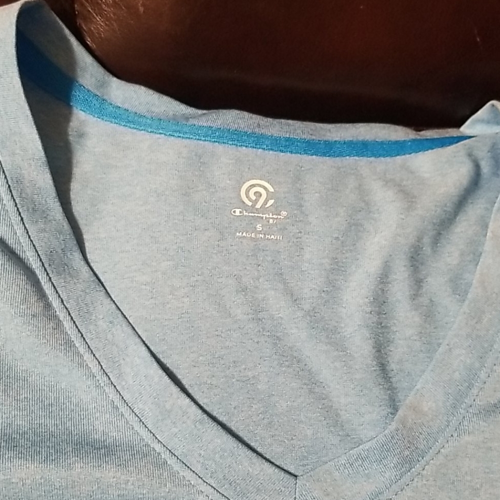 Shirt - Picture 2 of 3